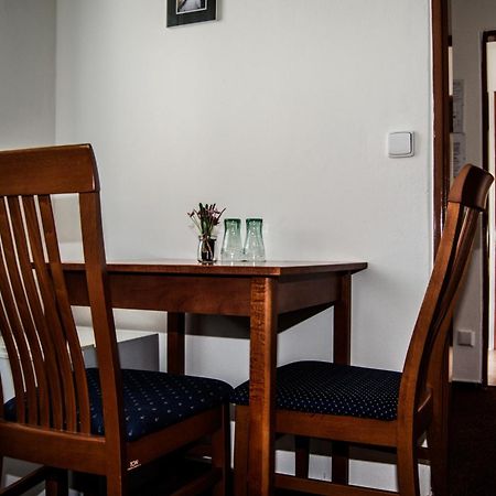 Restaurace A Penzion Garnet Olomouc Luaran gambar