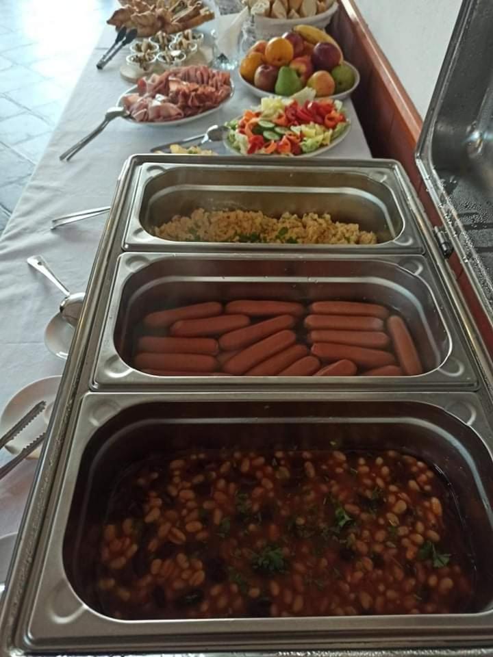 Restaurace A Penzion Garnet Olomouc Luaran gambar